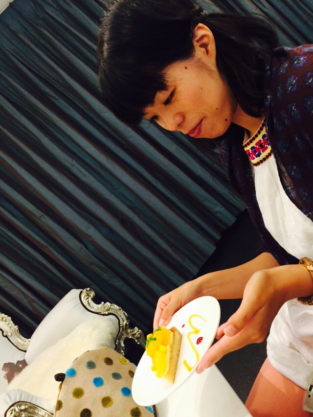 教材は絵や写真などが使用されていて、分かりやすかったです。